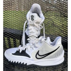 NIKE Kyrie Low4 basketball shoes size 6 men's white/black color pattern